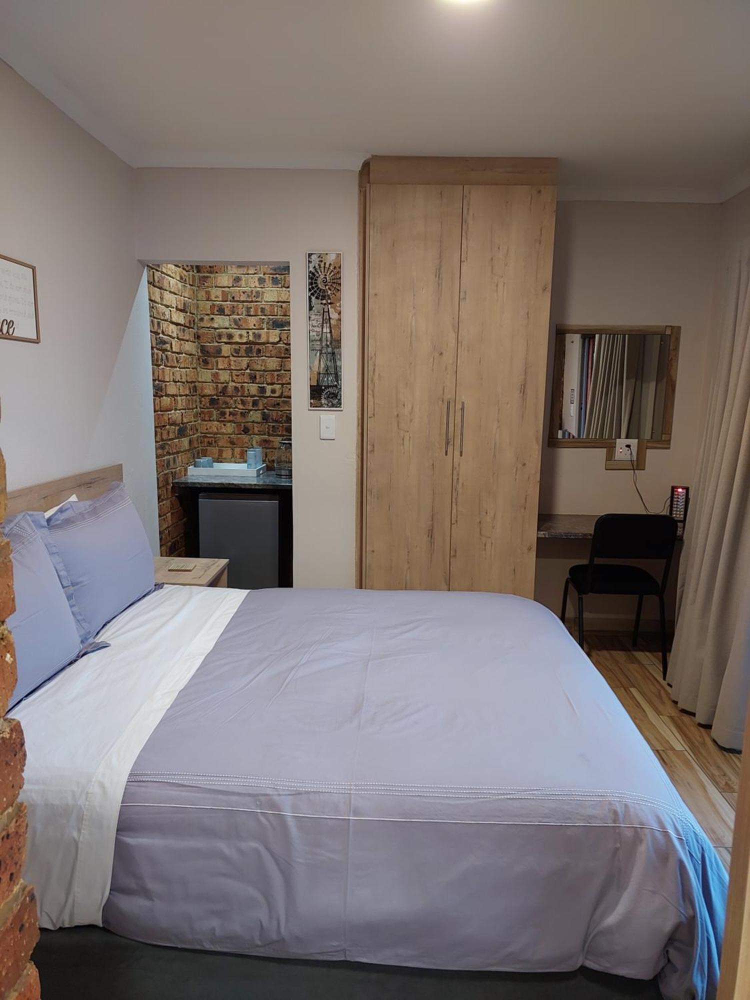 Twins Guest House Astoni Vanderbijlpark Ruang foto